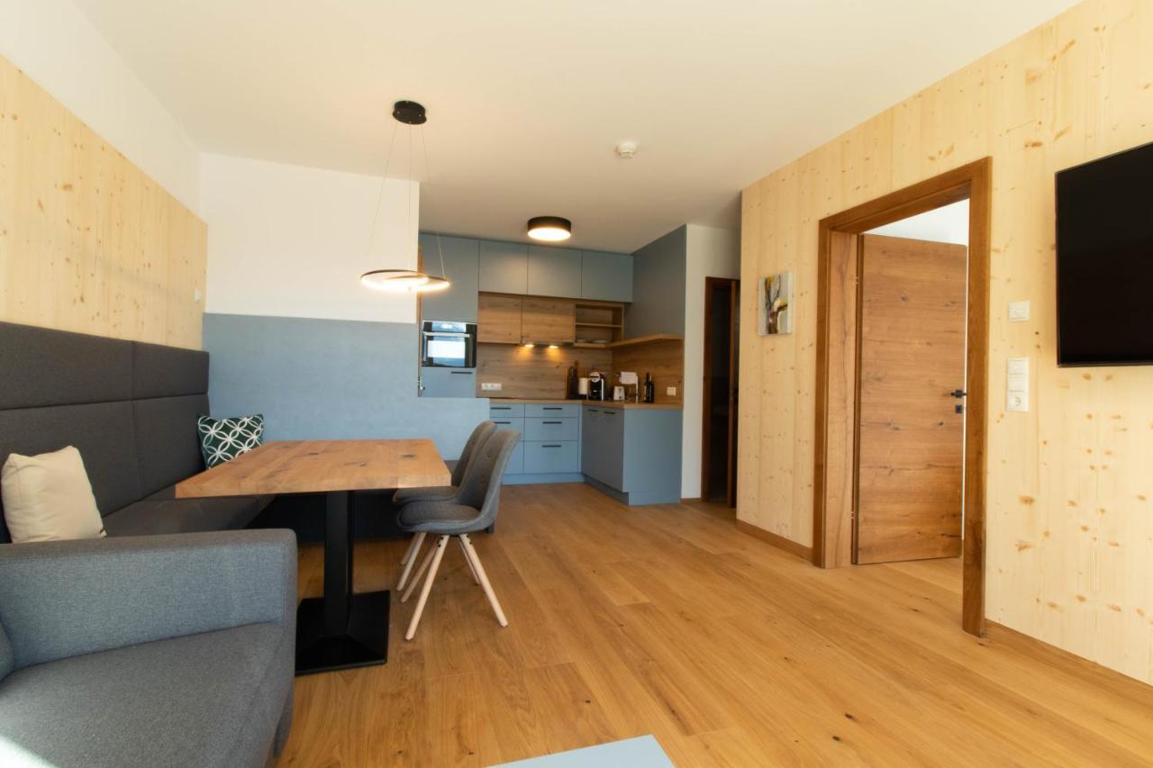 Wally Berg-Appartements Zams Exterior photo